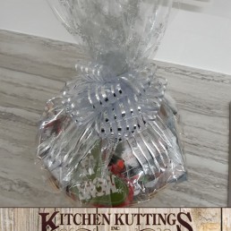 Kitchen Kuttings - Custom Gift Basket Kitchen Kuttings - Custom Gift Basket